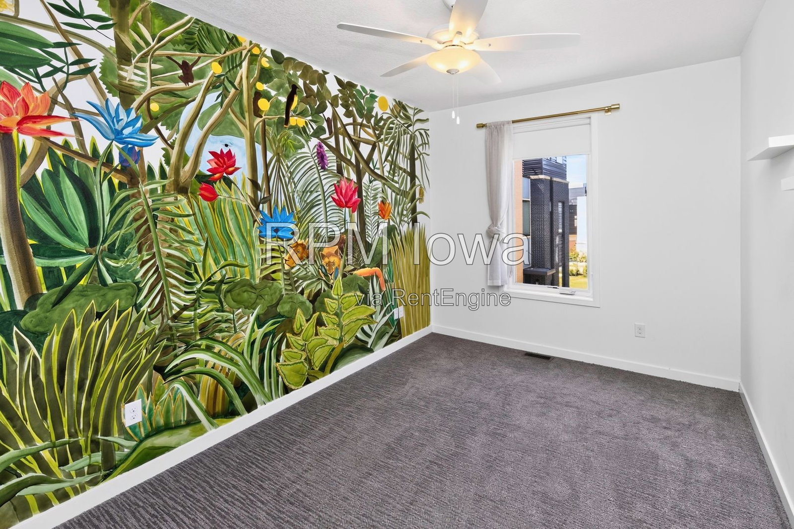 Gallery Image 16