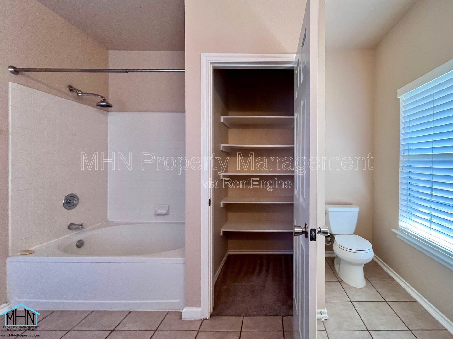 Gallery Image 17