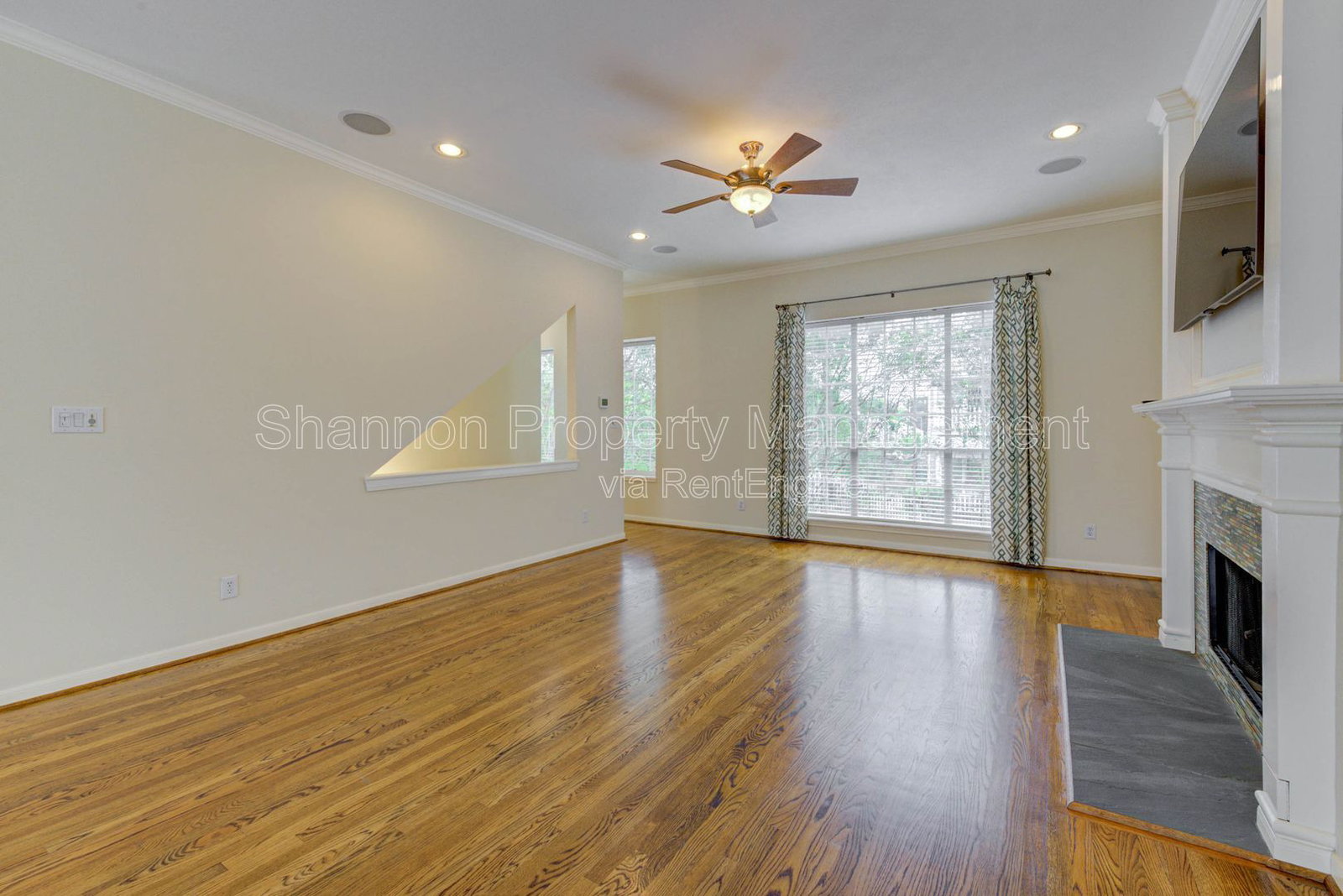 Gallery Image 13