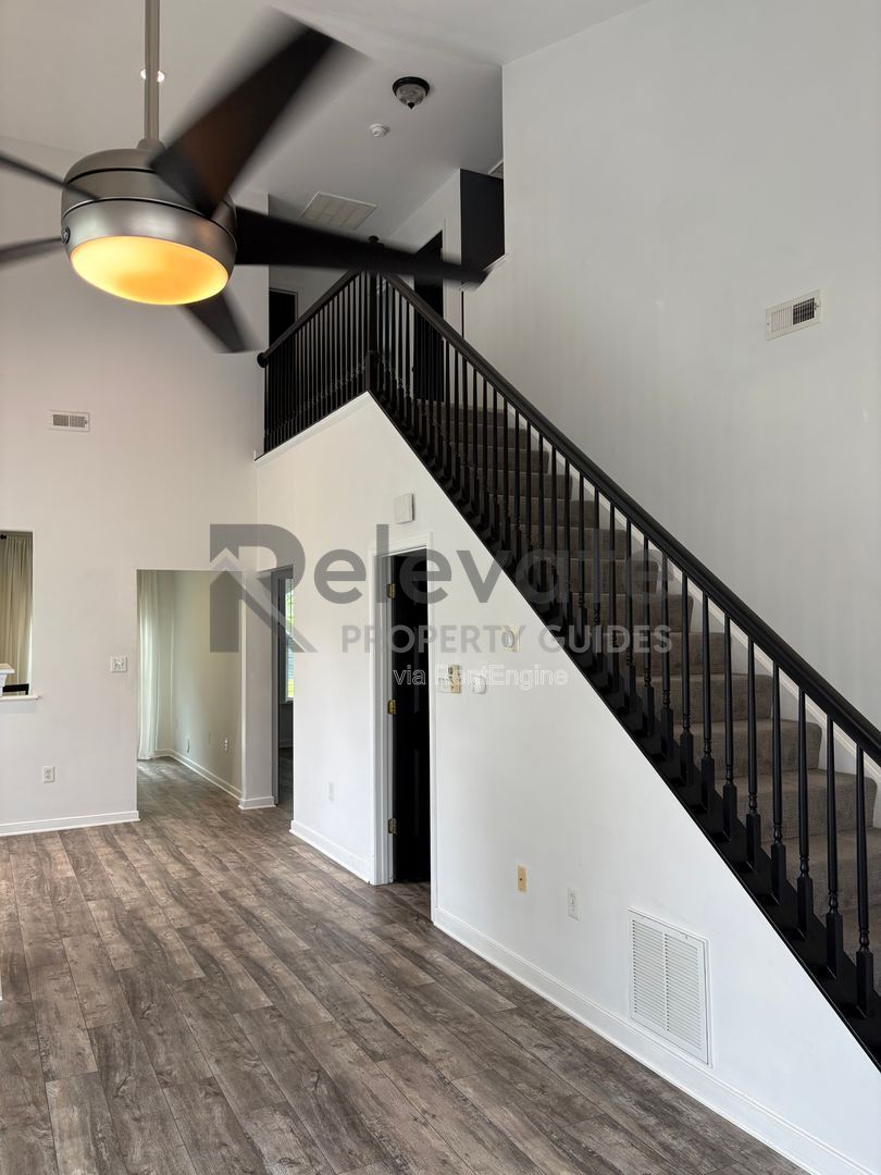 Gallery Image 17