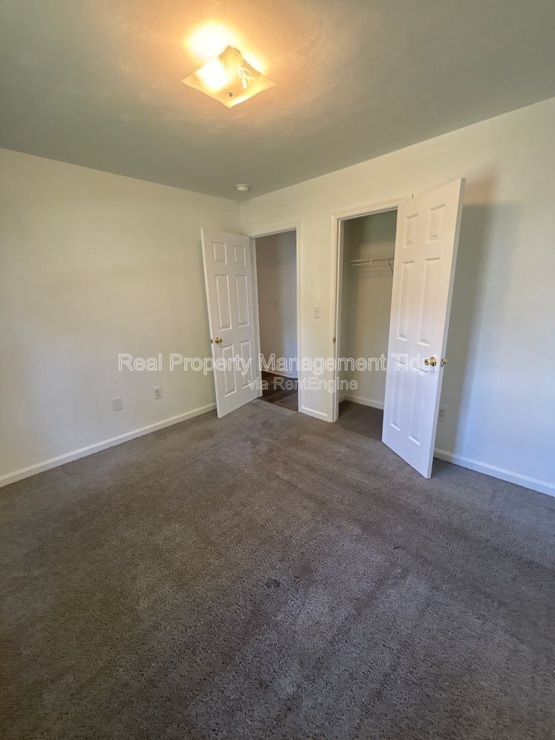 Gallery Image 18