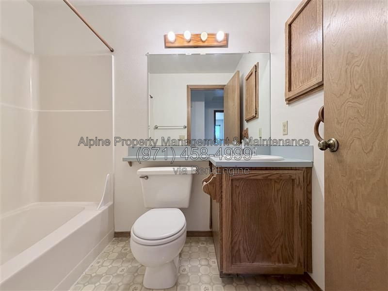 Gallery Image 16