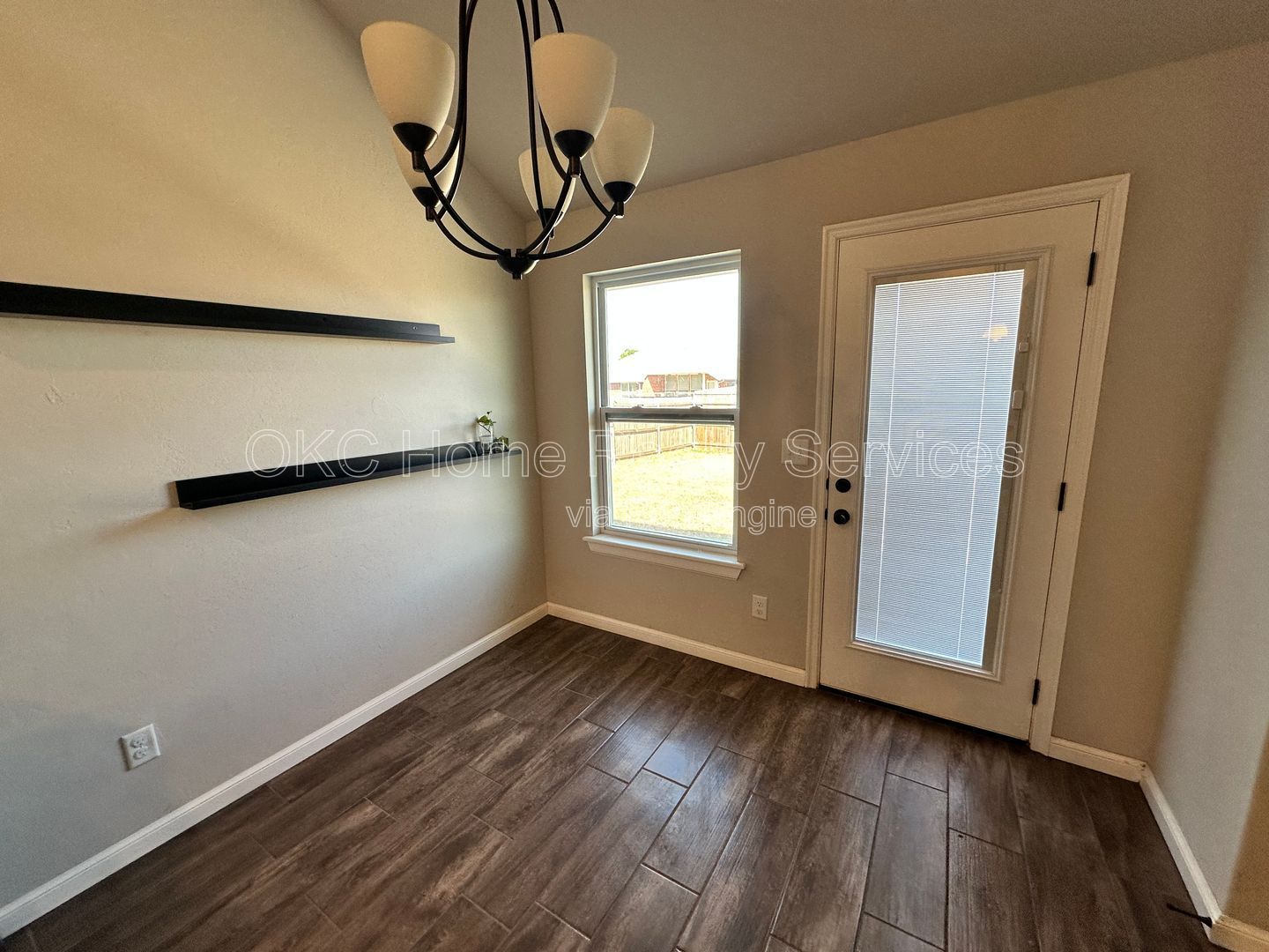 Gallery Image 12
