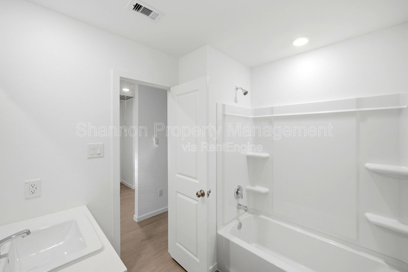 Gallery Image 19