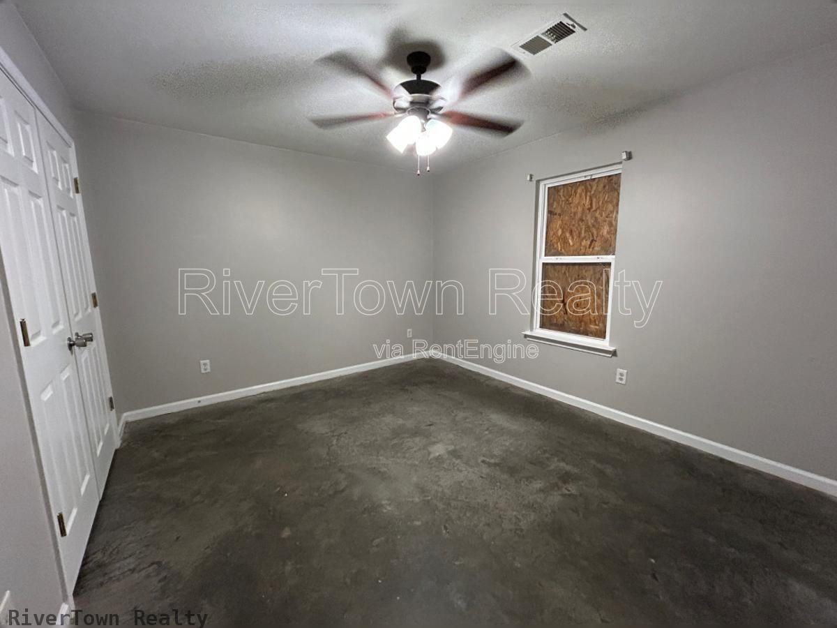Gallery Image 14