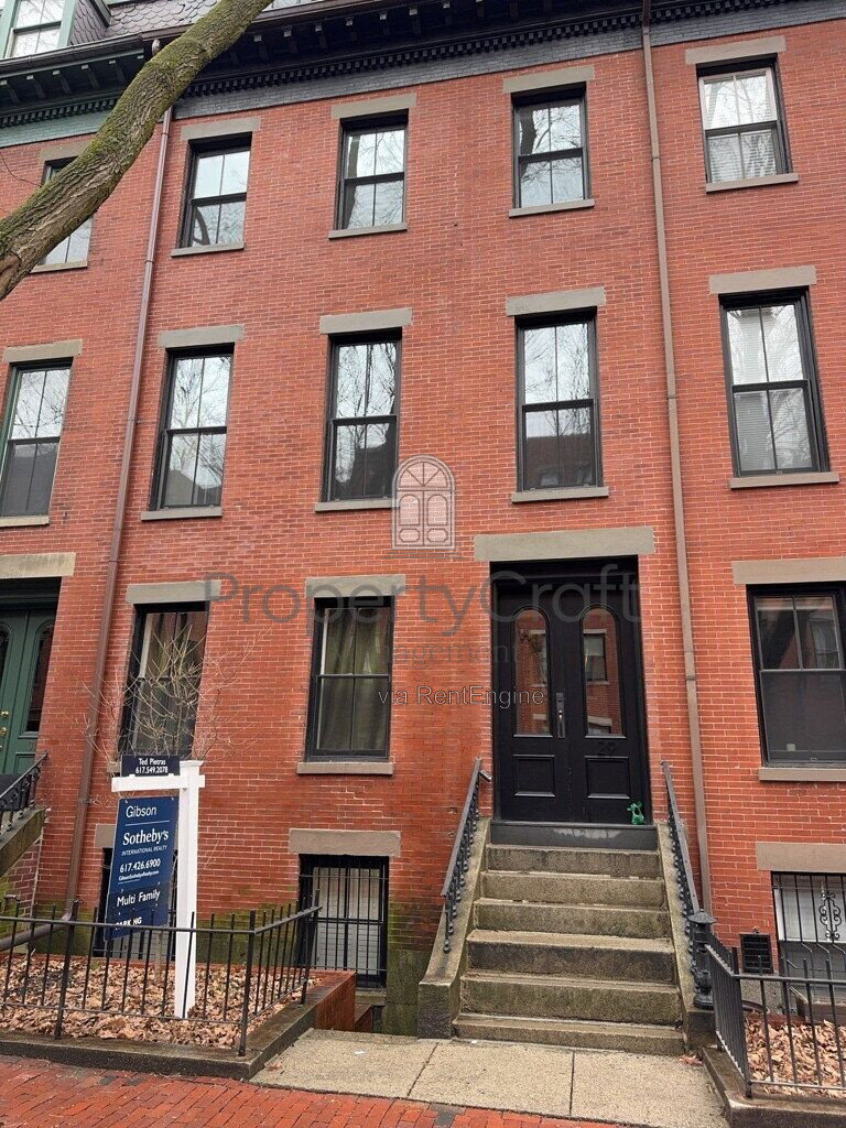 Gallery Image 18