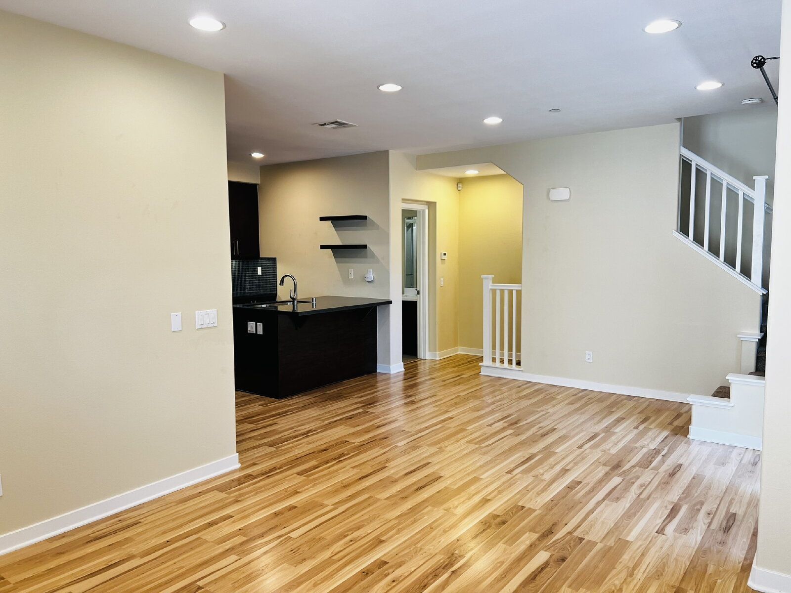 Gallery Image 18