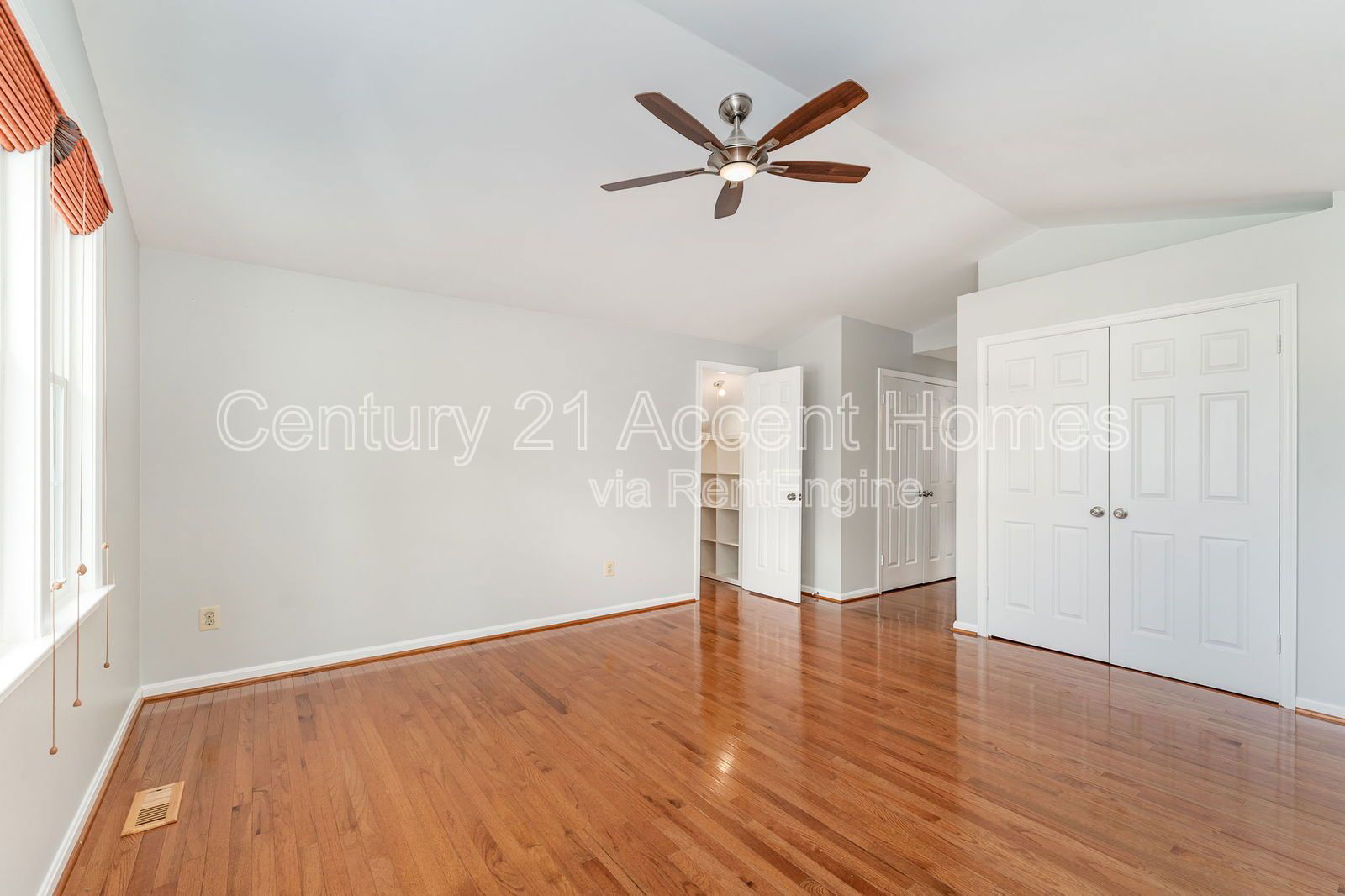 Gallery Image 21