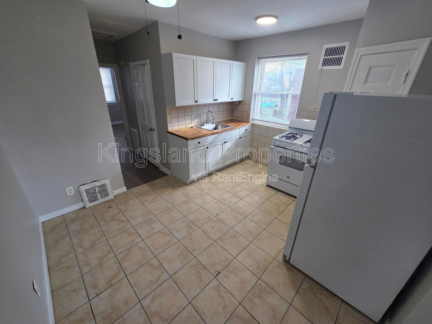 Gallery Image 0
