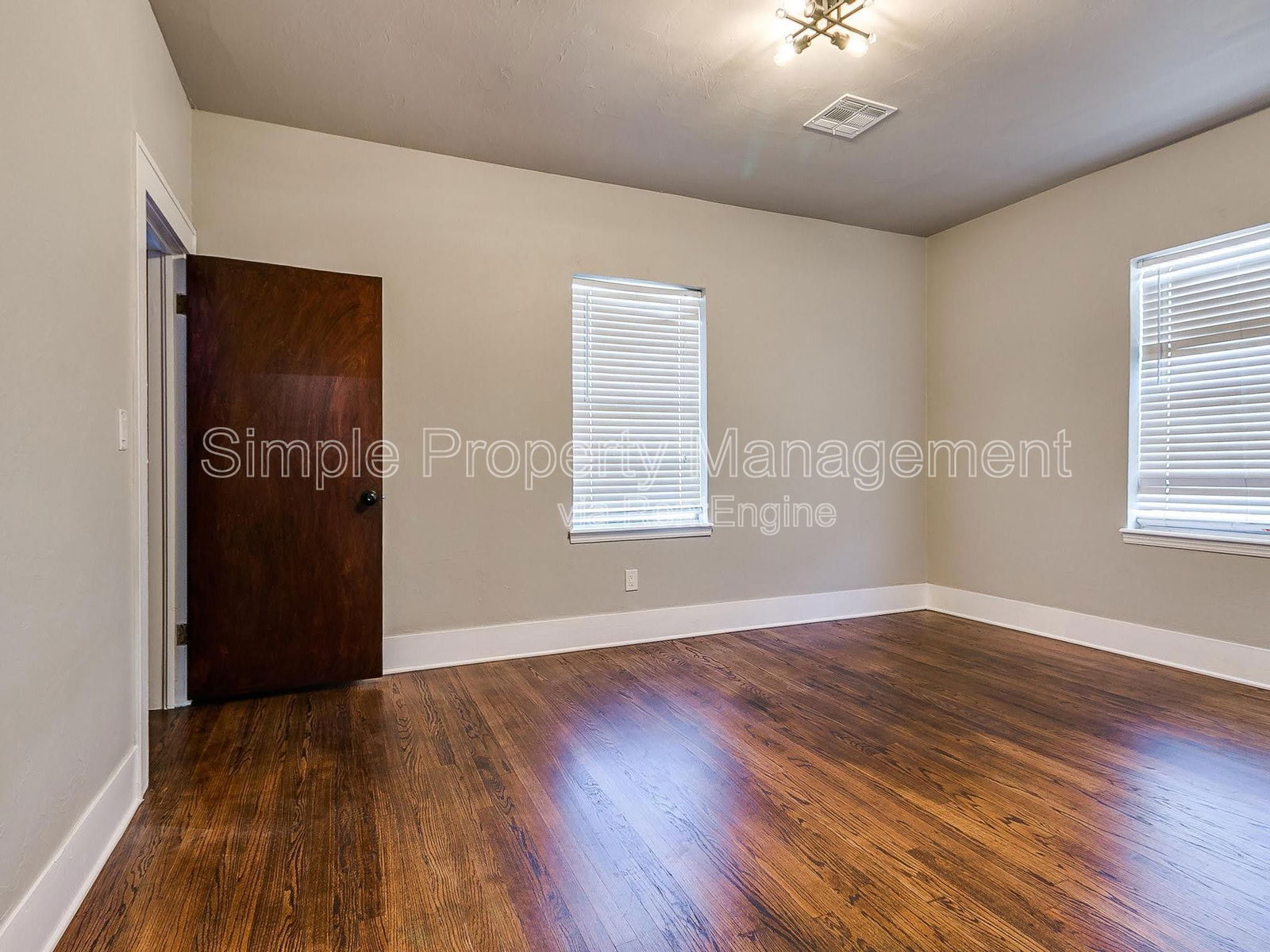 Gallery Image 18
