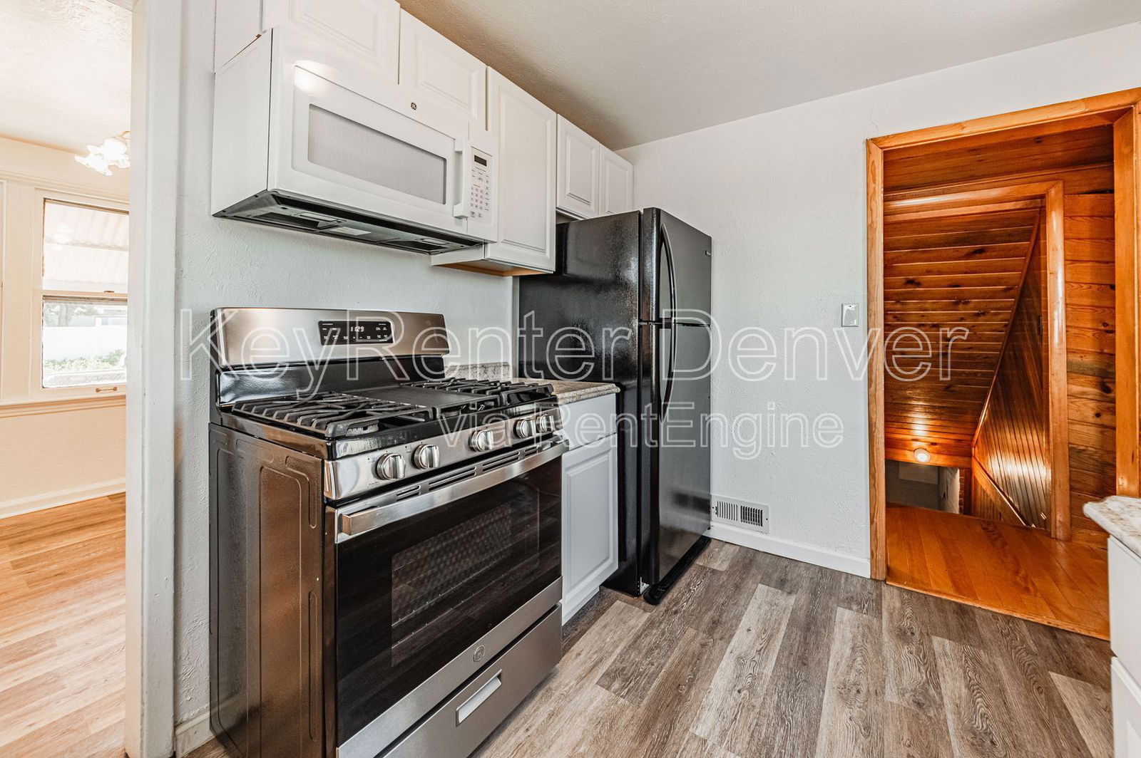Gallery Image 13