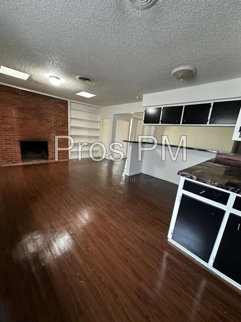 Gallery Image 16
