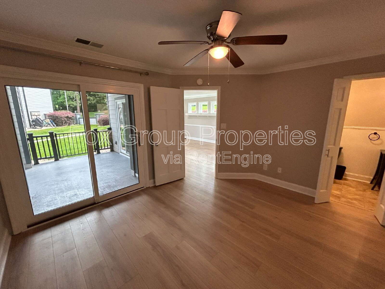 Gallery Image 17