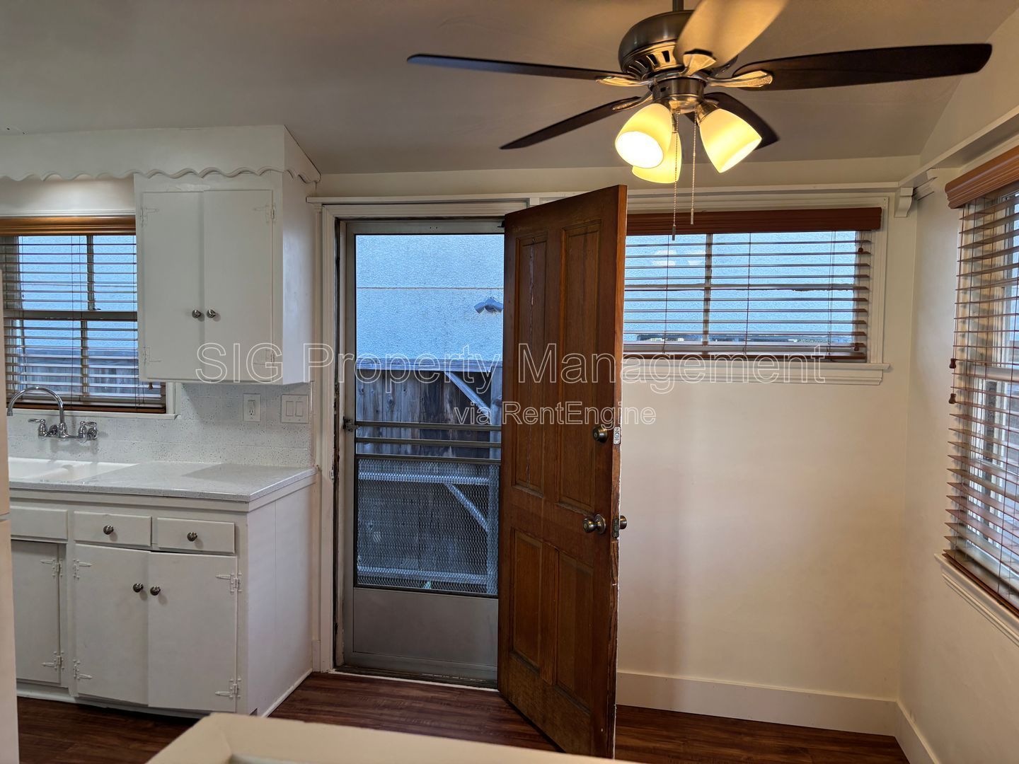 Gallery Image 13