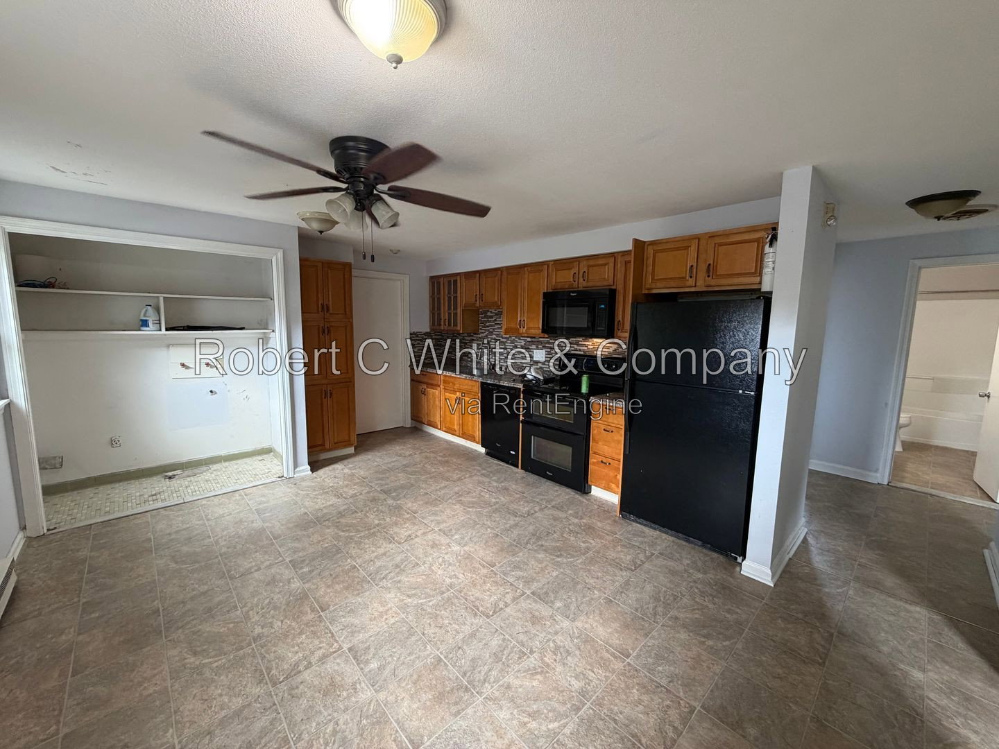 Gallery Image 0