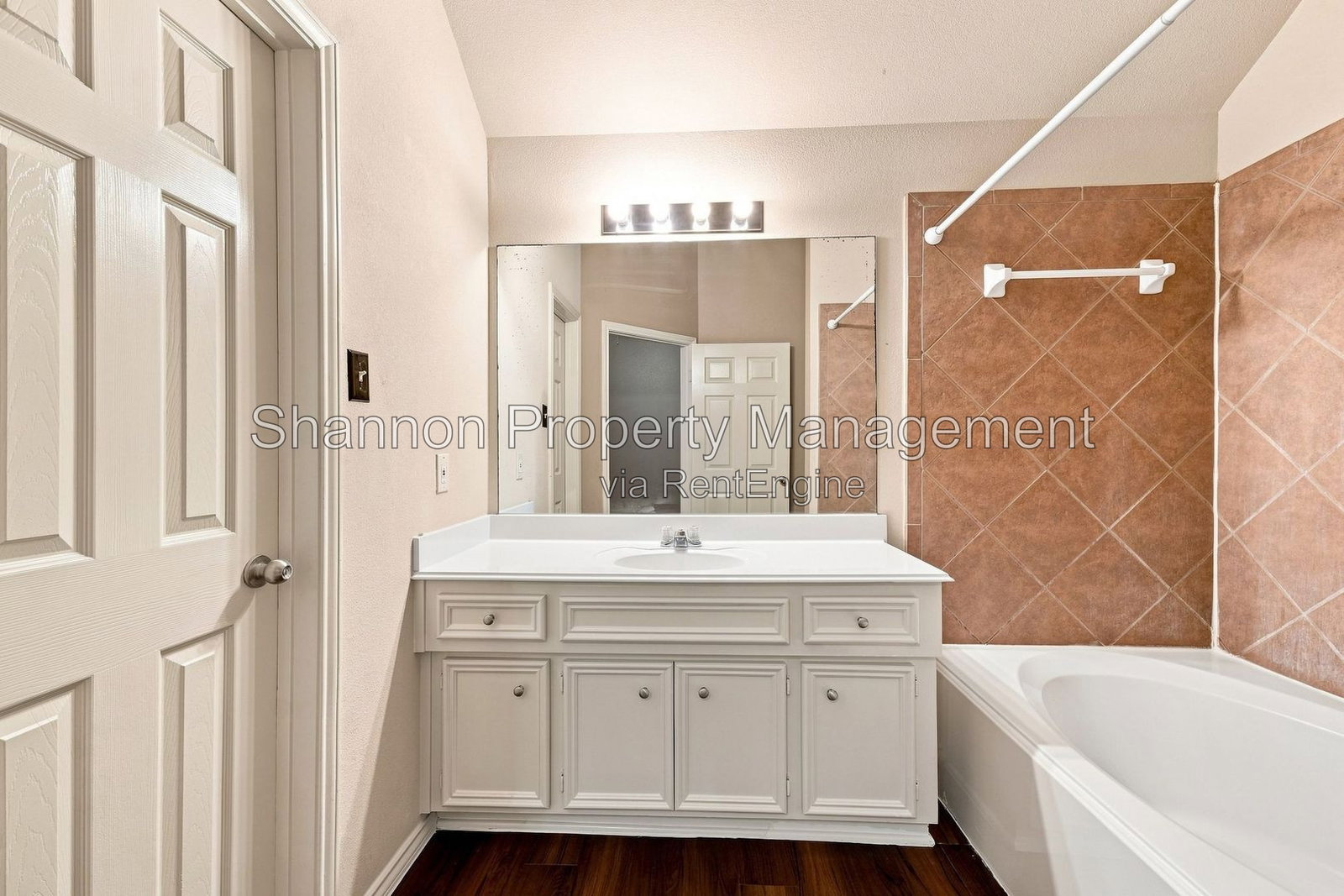 Gallery Image 33