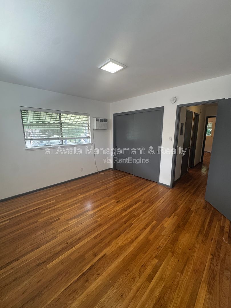 Gallery Image 17