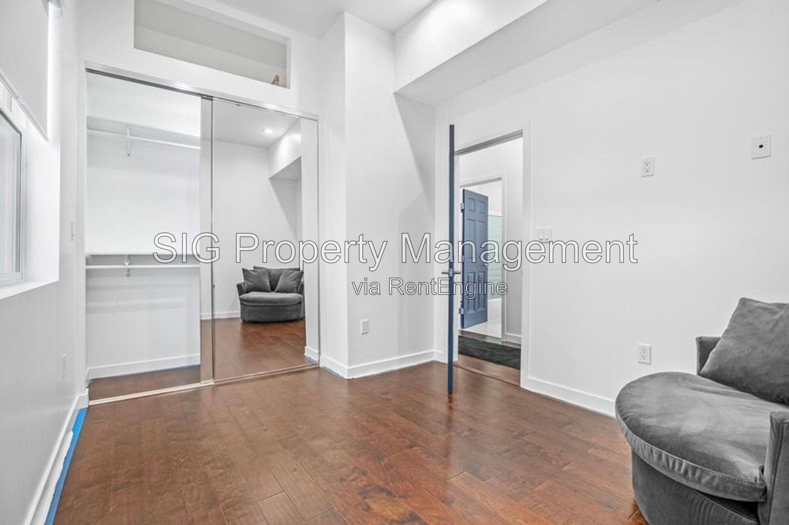 Gallery Image 32