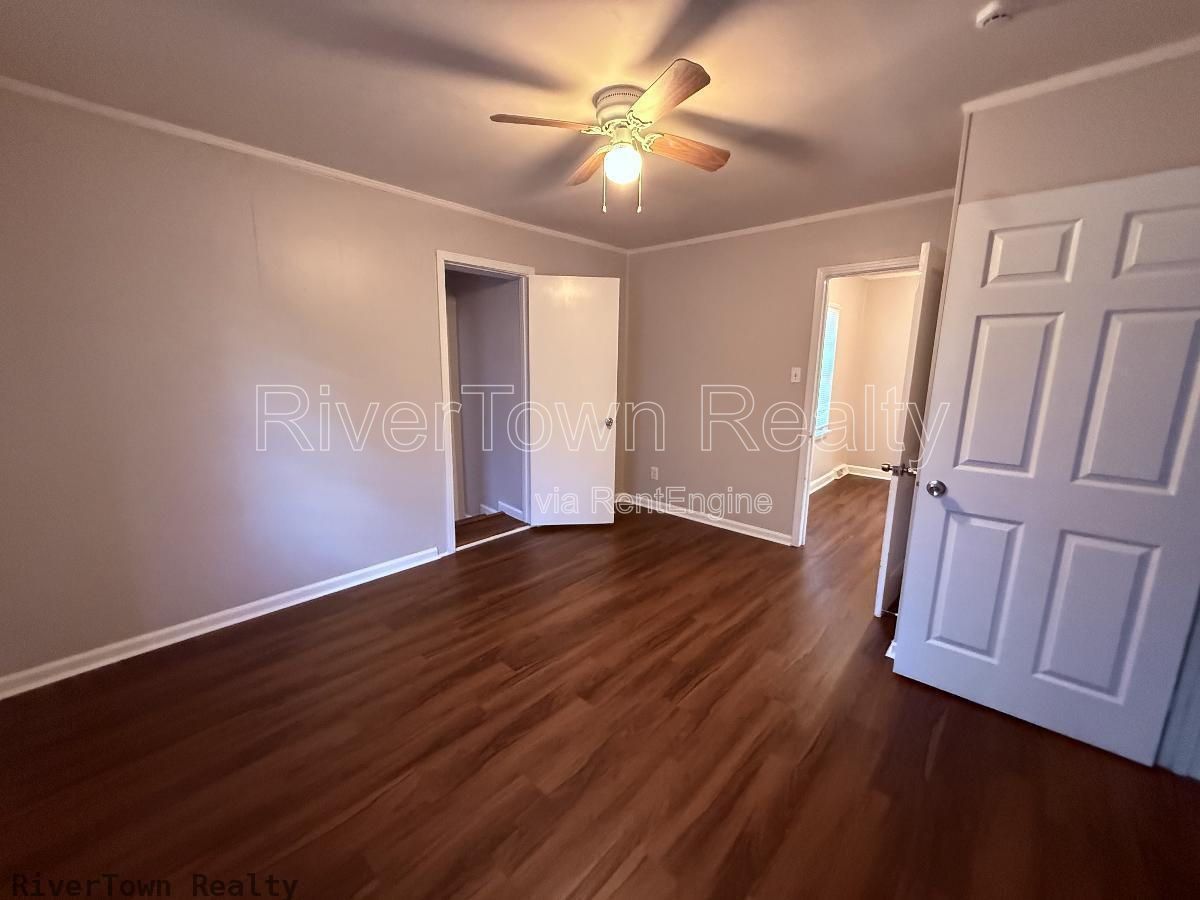 Gallery Image 11