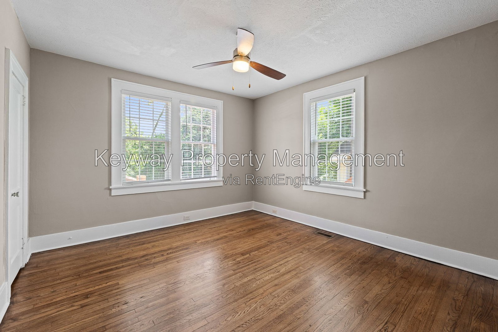 Gallery Image 16