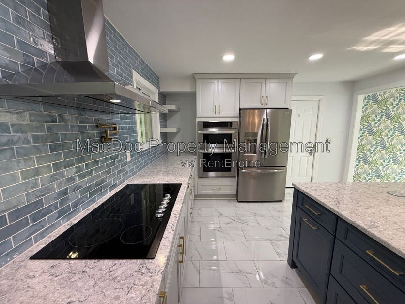 Gallery Image 14