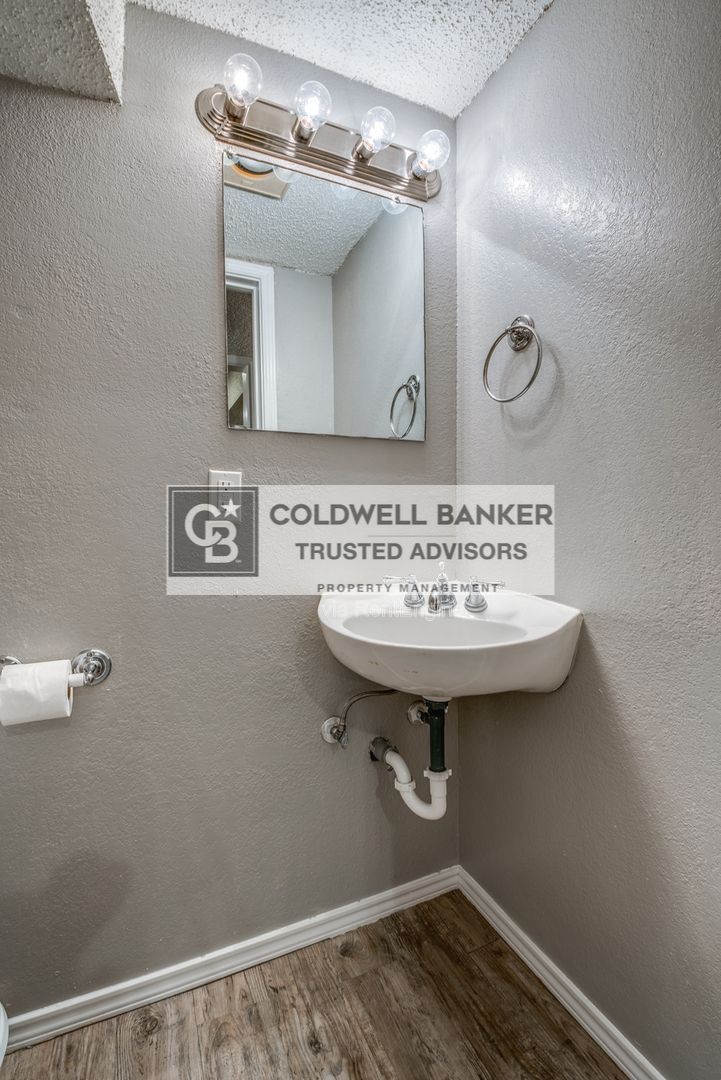 Gallery Image 15