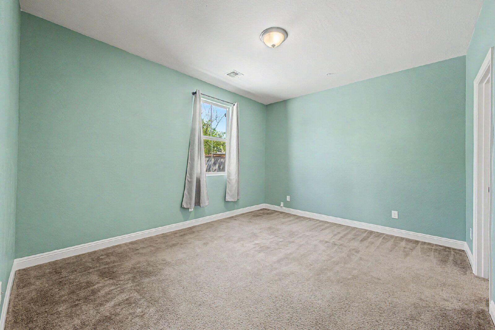 Gallery Image 22