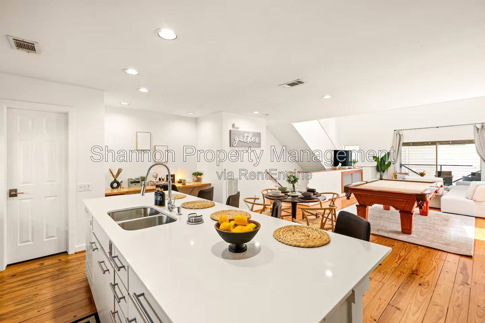 Gallery Image 0