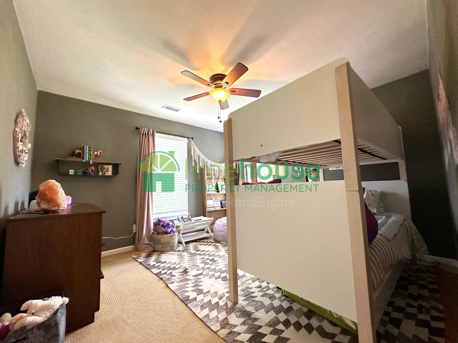Gallery Image 17