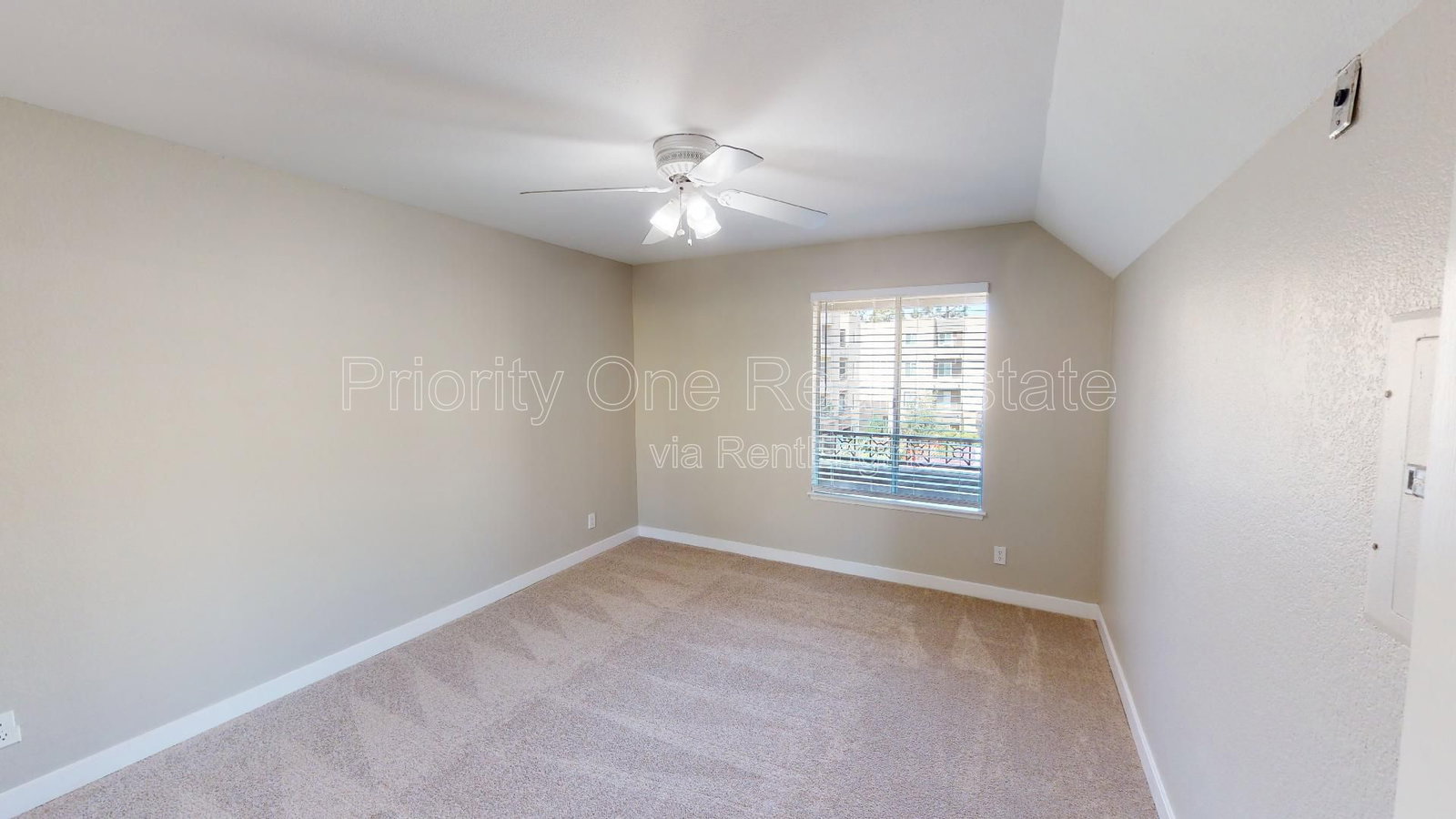 Gallery Image 16