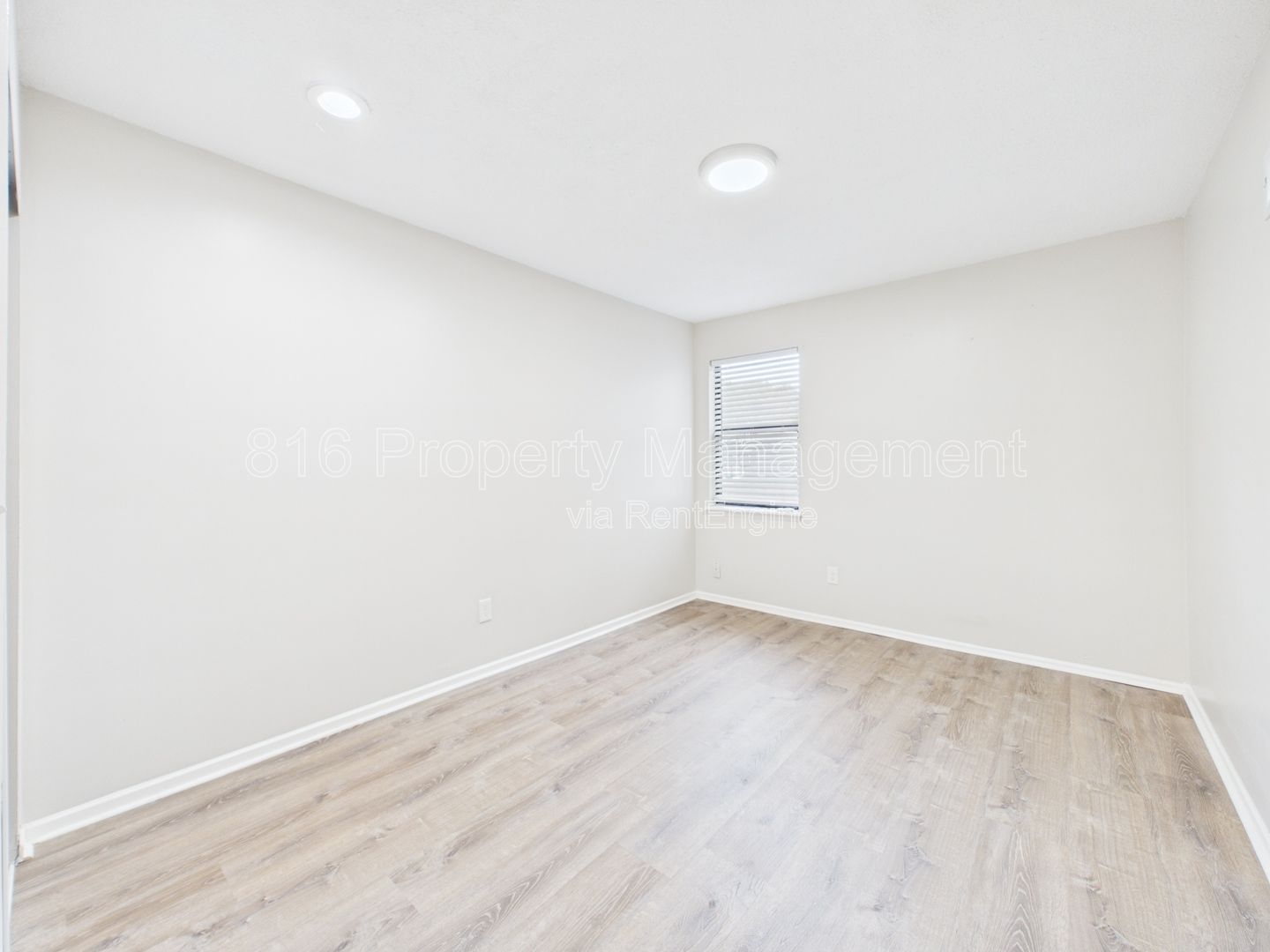 Gallery Image 16