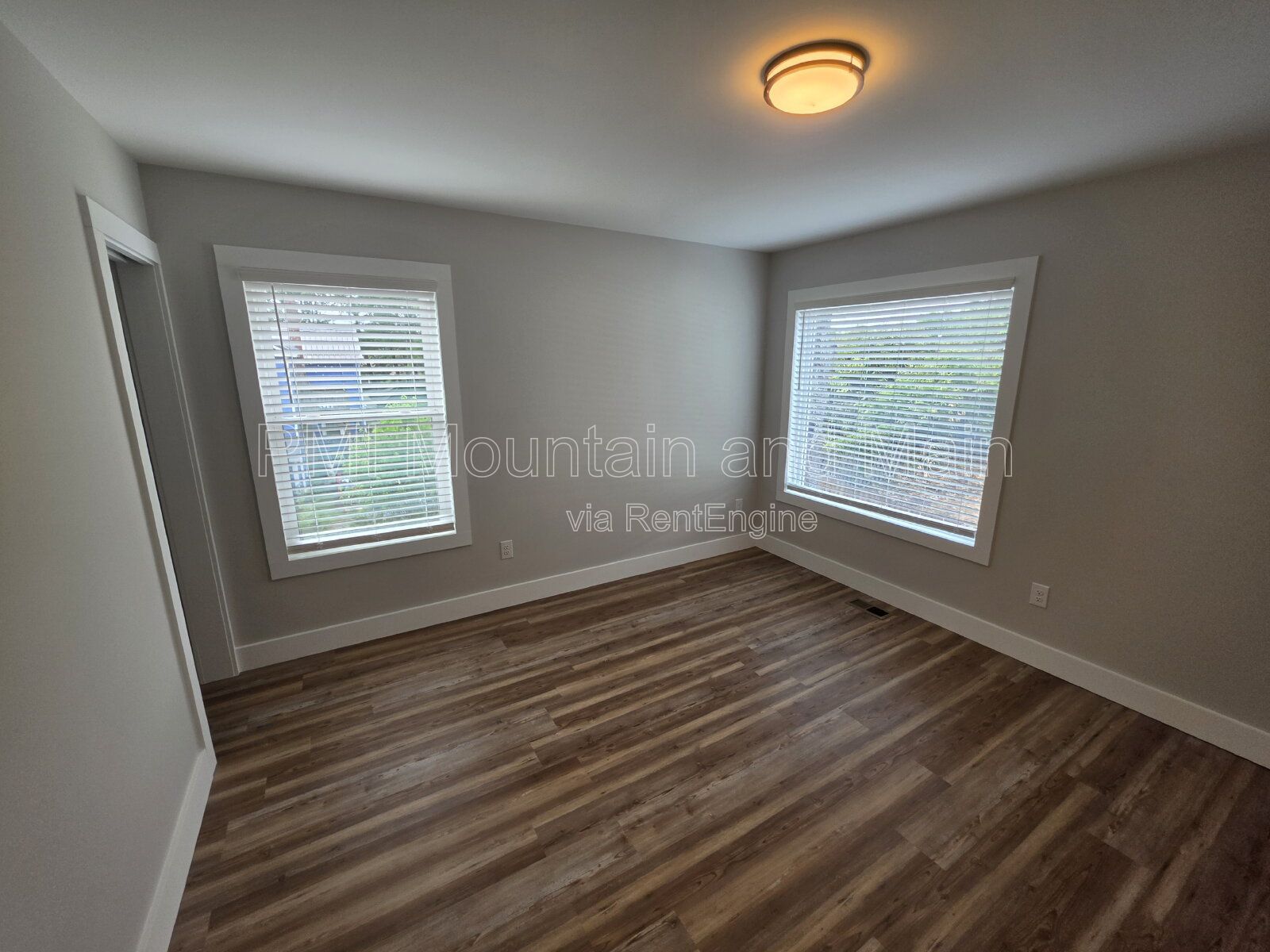 Gallery Image 38