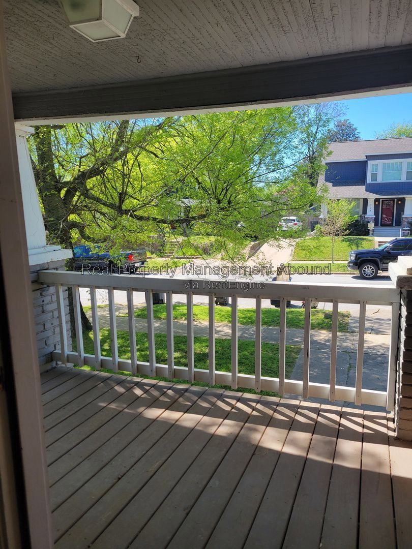 Gallery Image 17