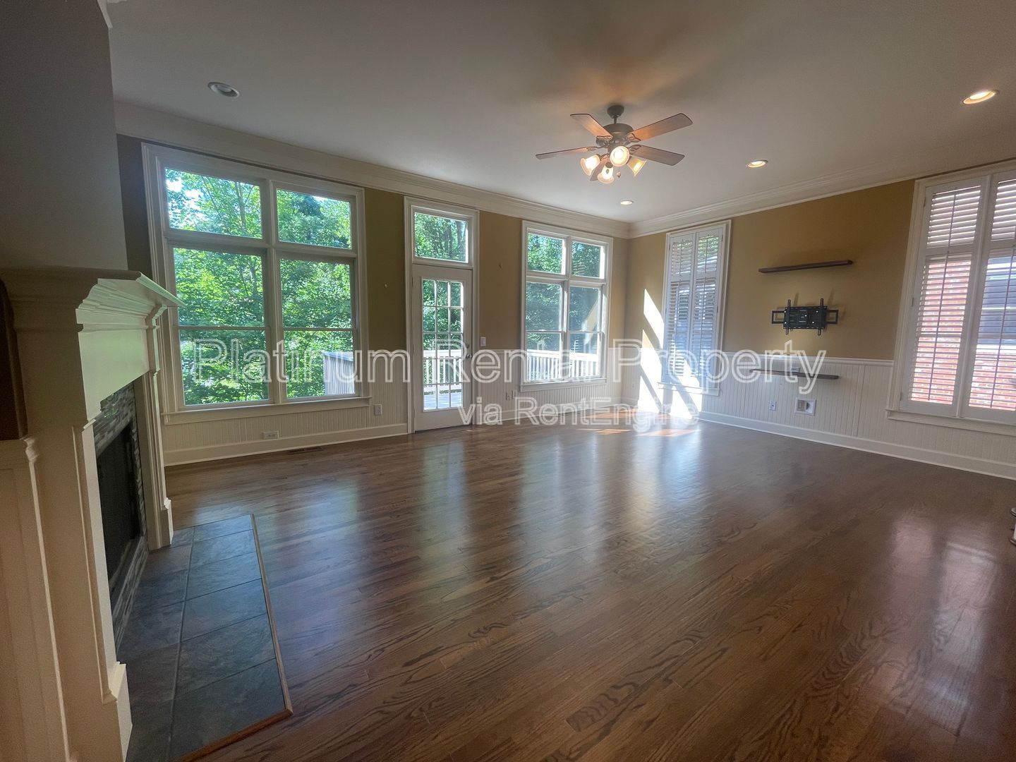 Gallery Image 30