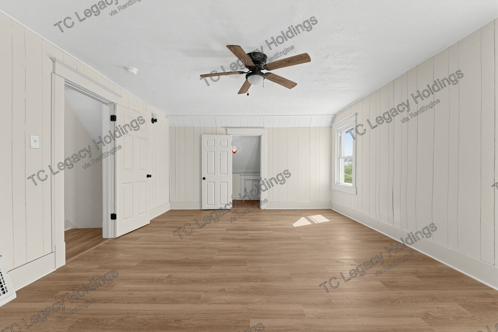 Gallery Image 19