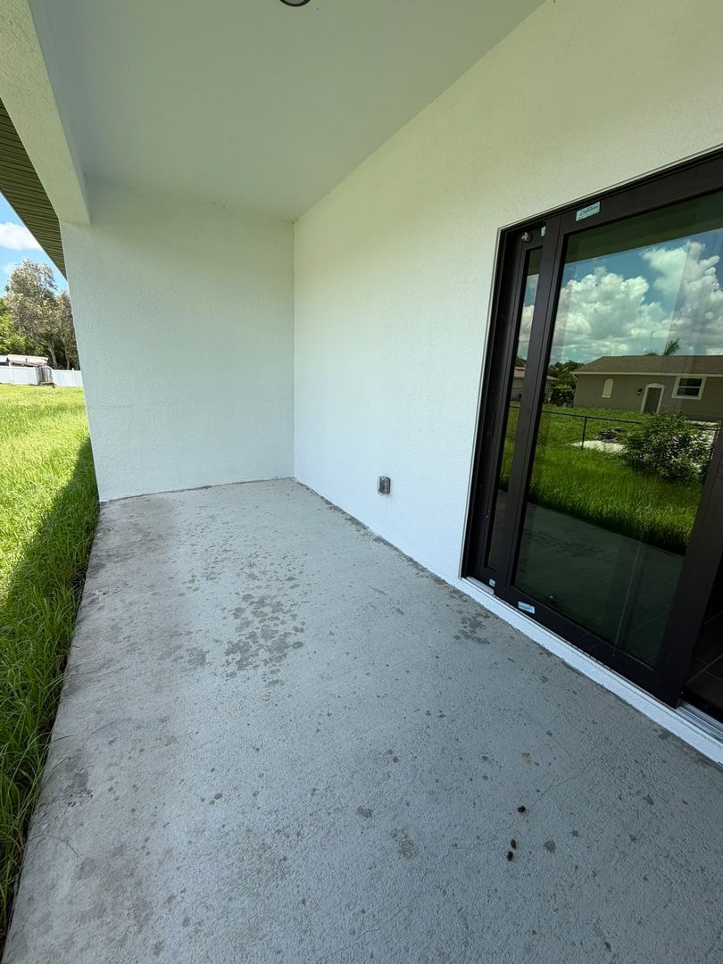 Gallery Image 16