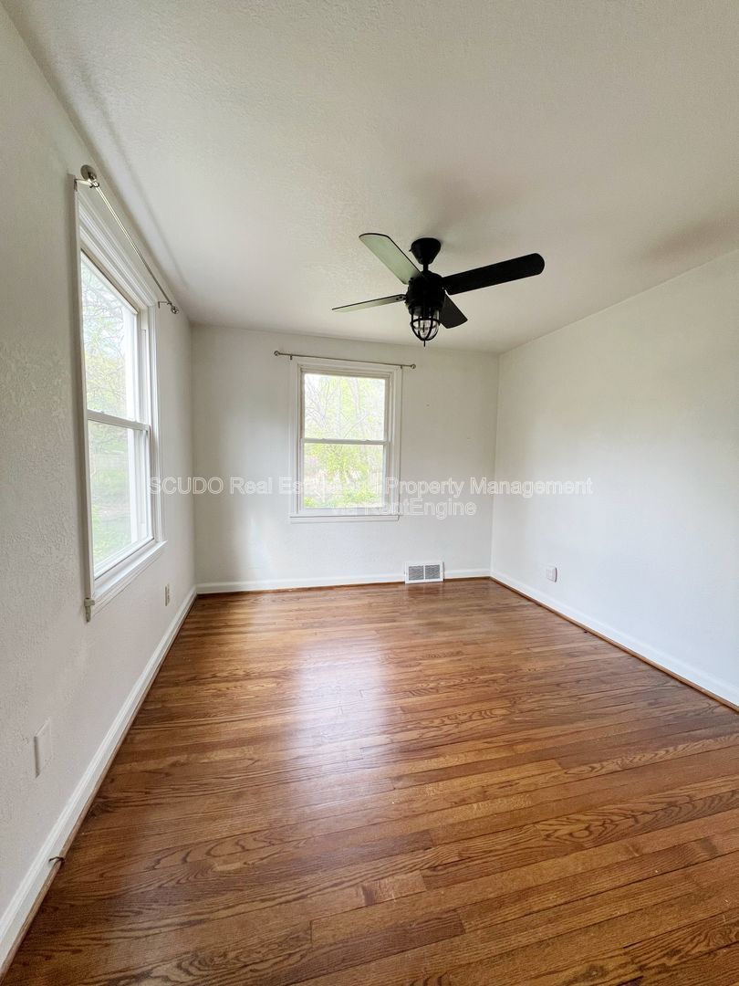 Gallery Image 7