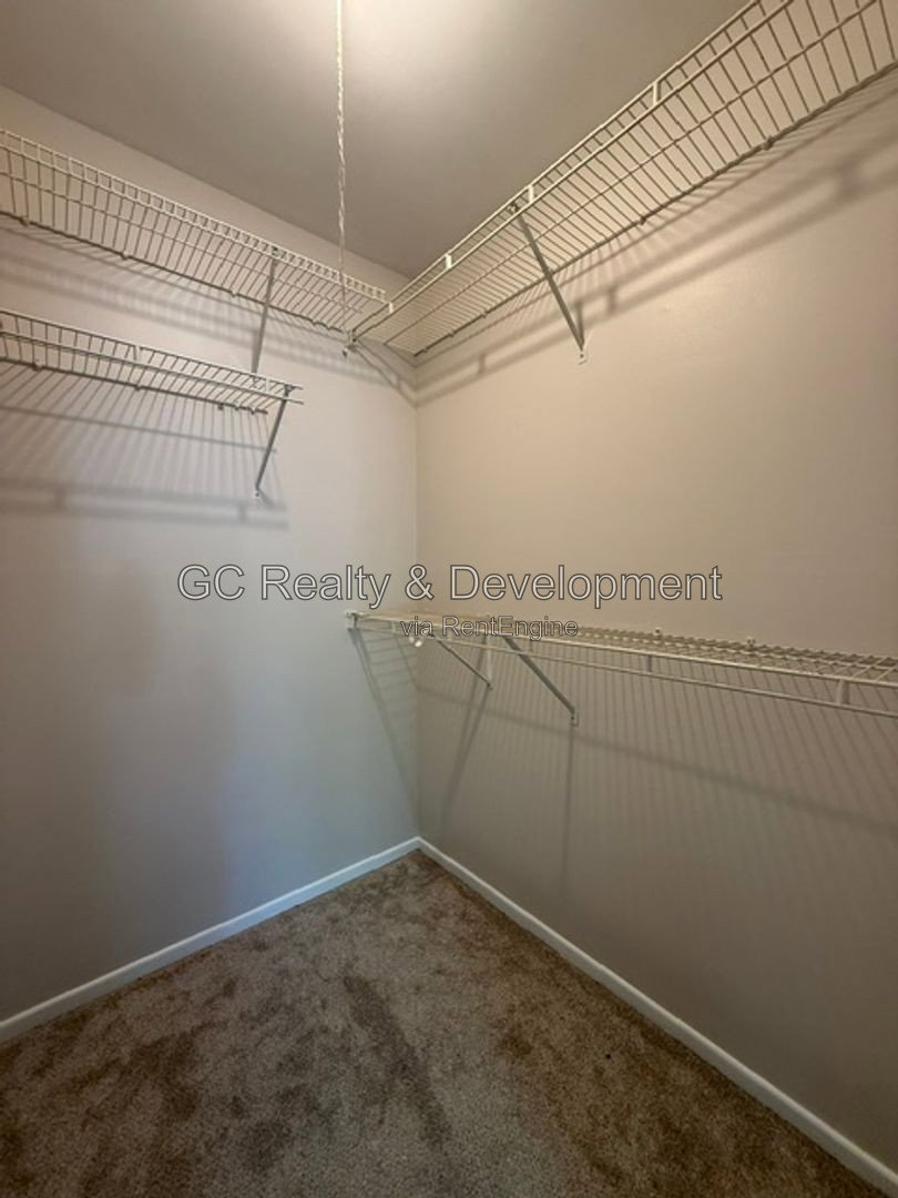 Gallery Image 16