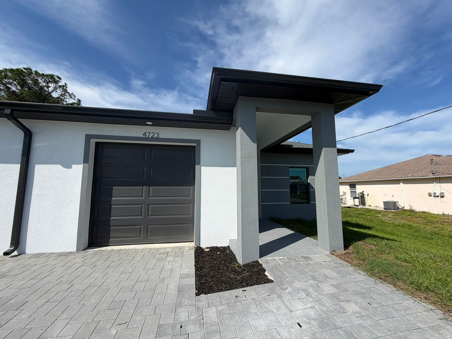 Gallery Image 0