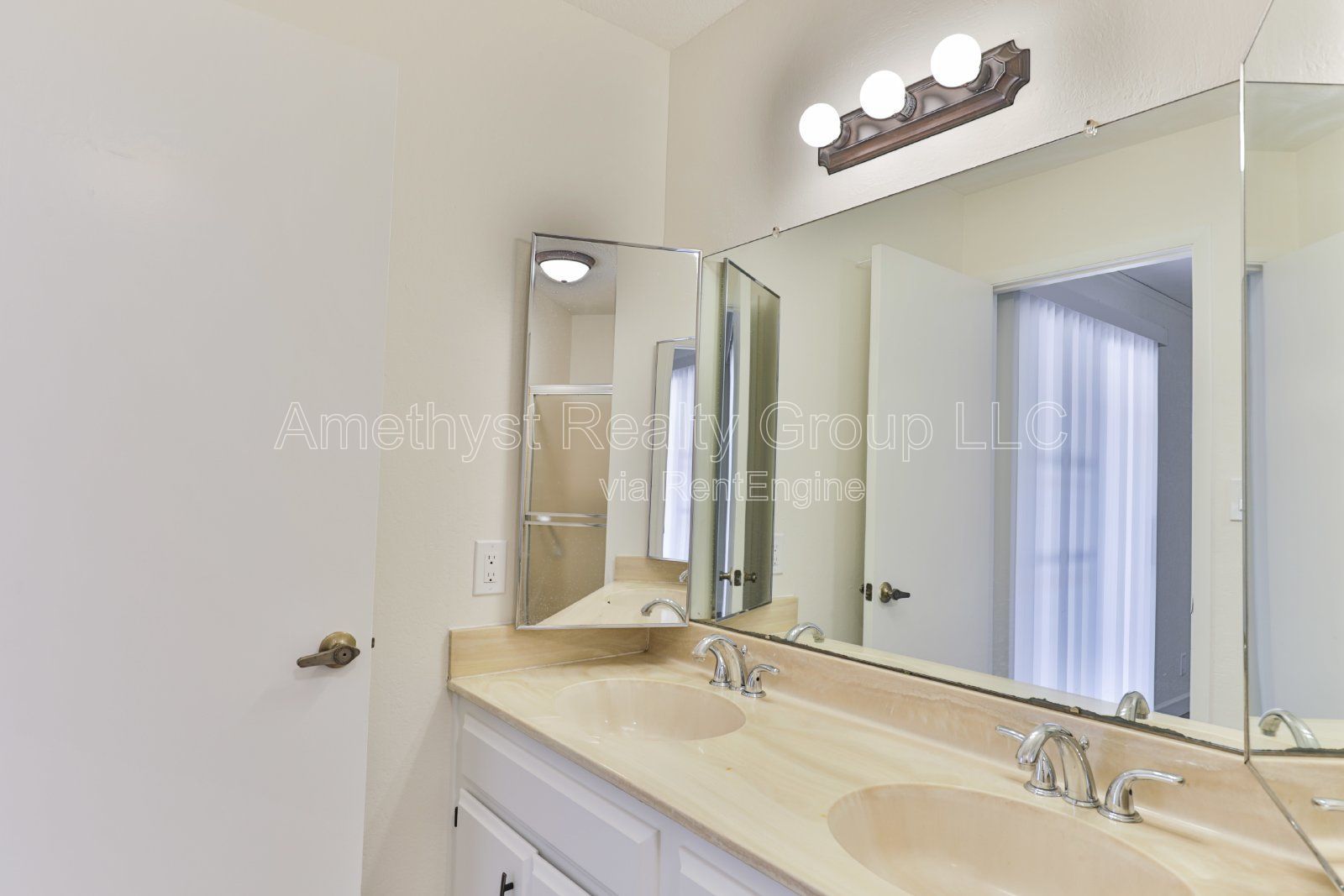Gallery Image 25