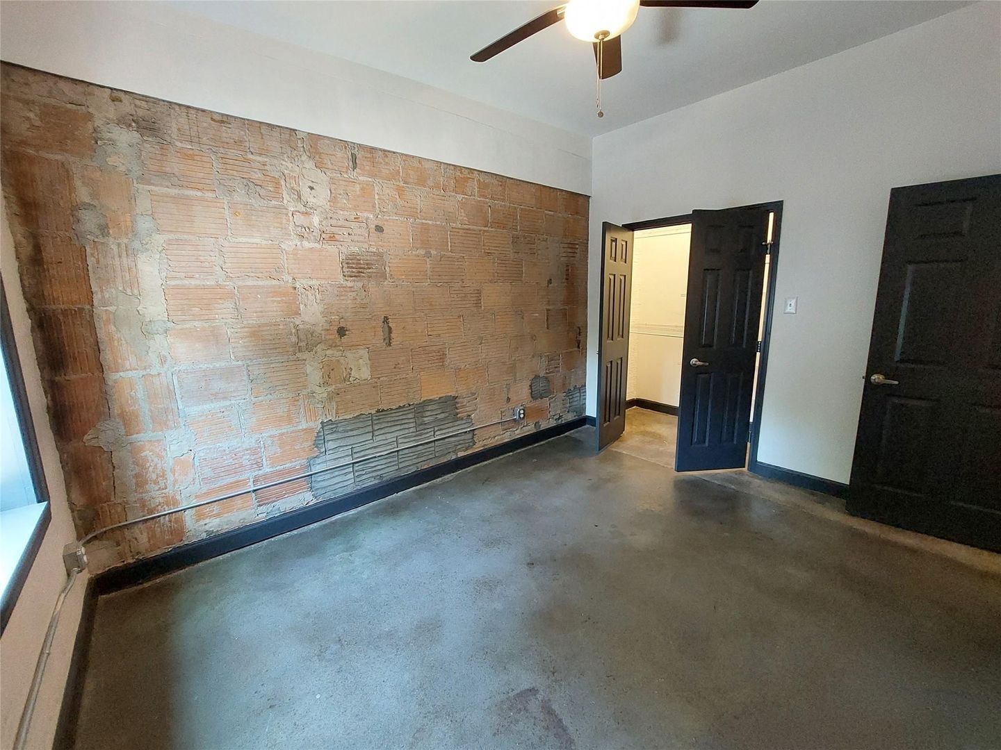 Gallery Image 16