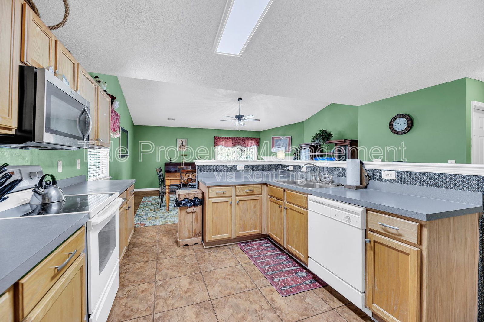 Gallery Image 13