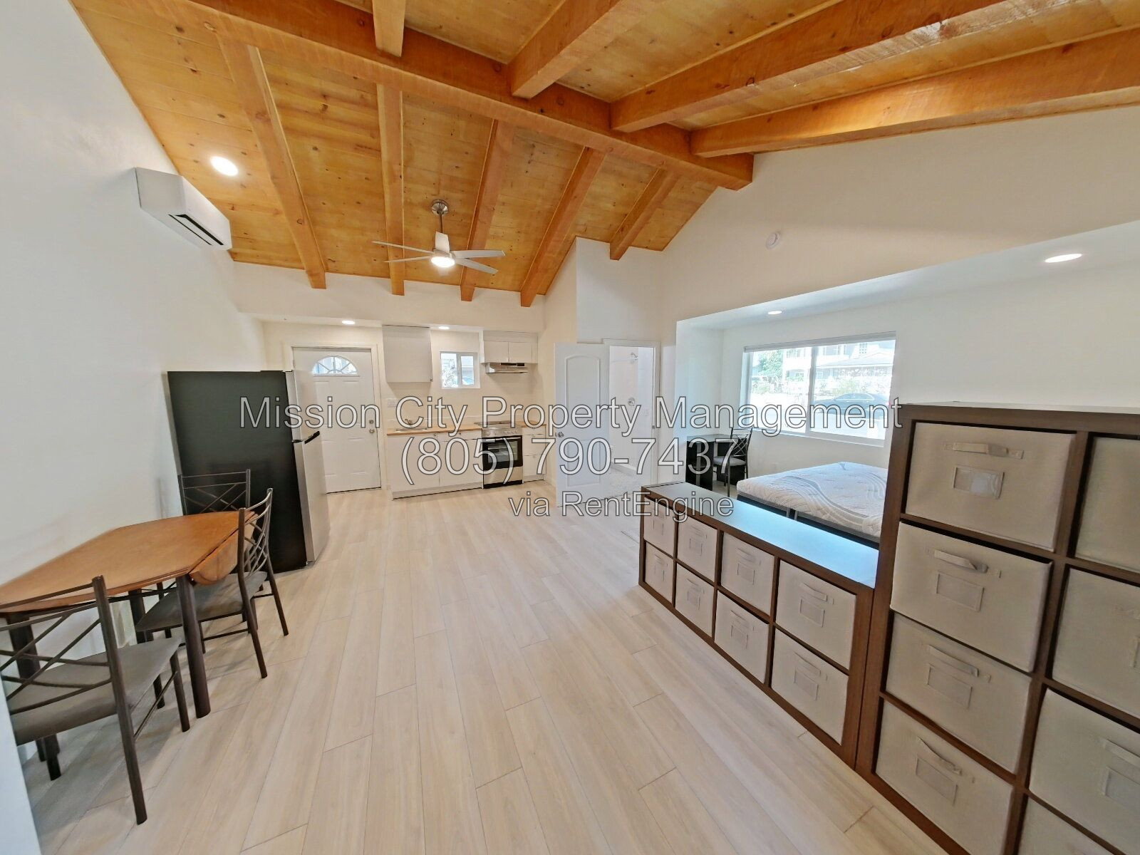 Gallery Image 0