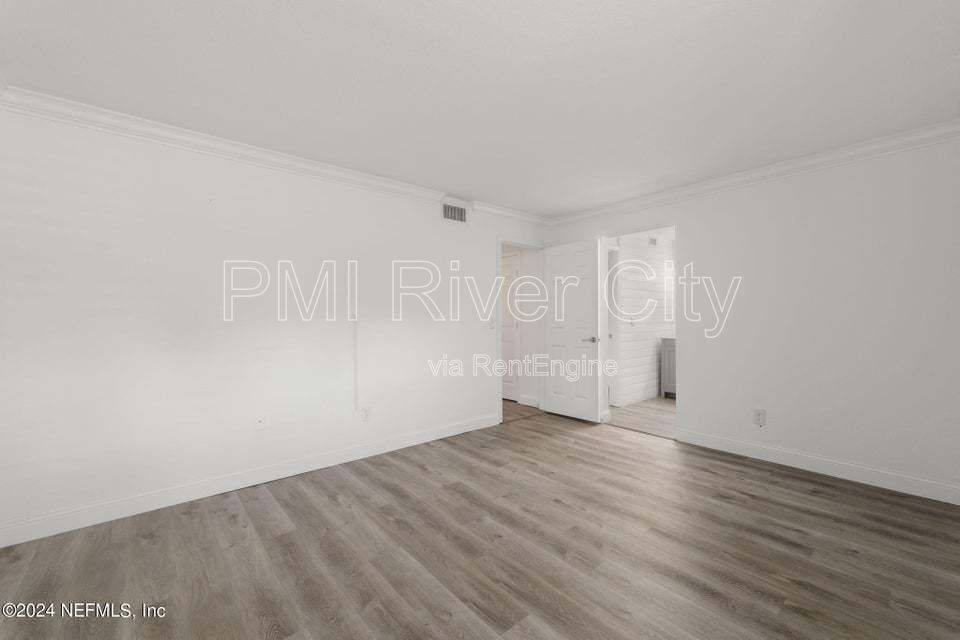 Gallery Image 24