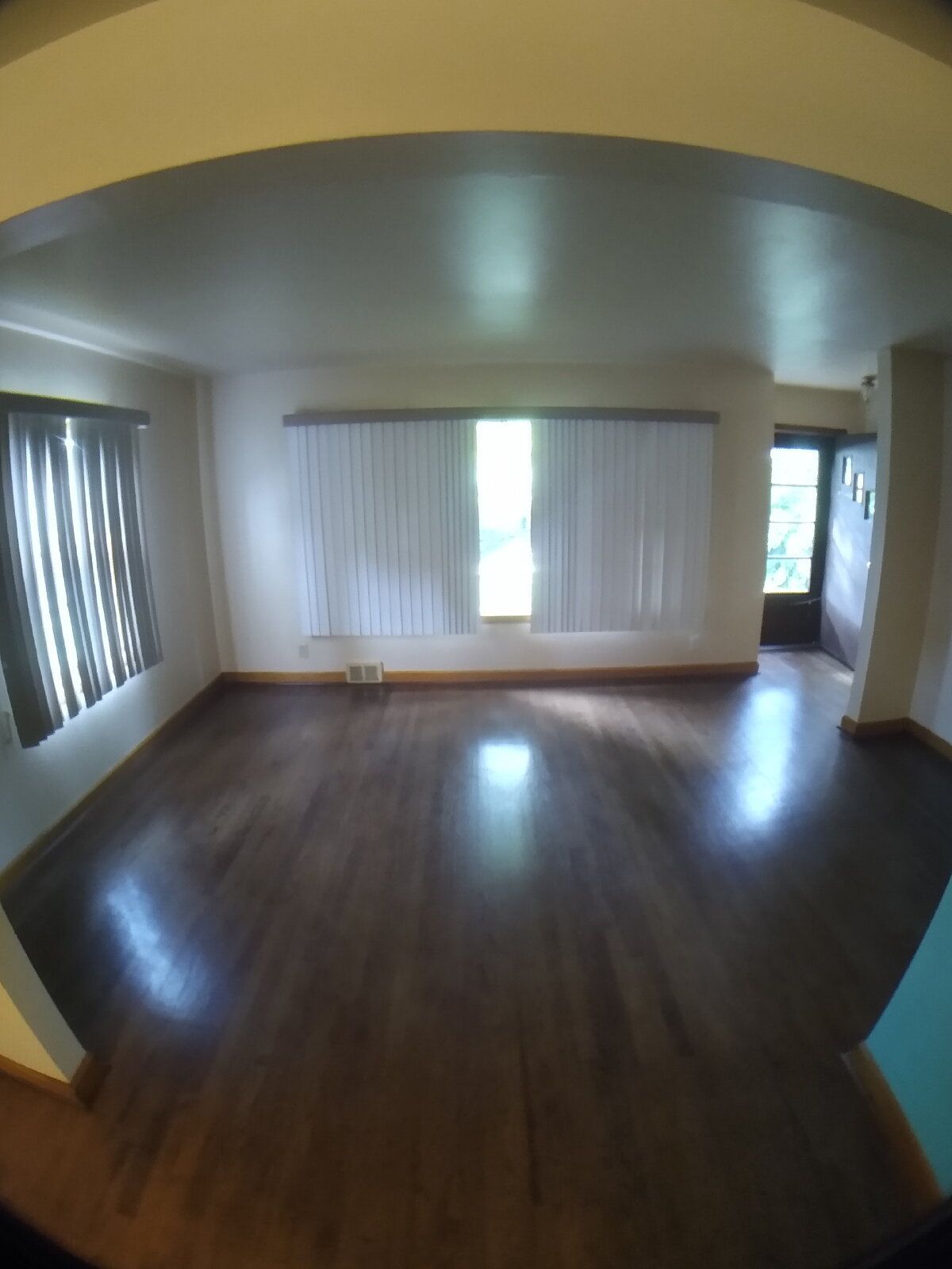 Gallery Image 0