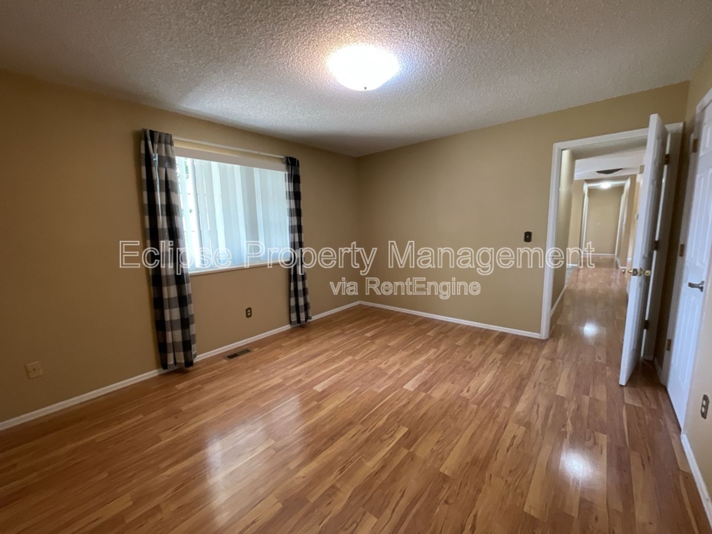 Gallery Image 37