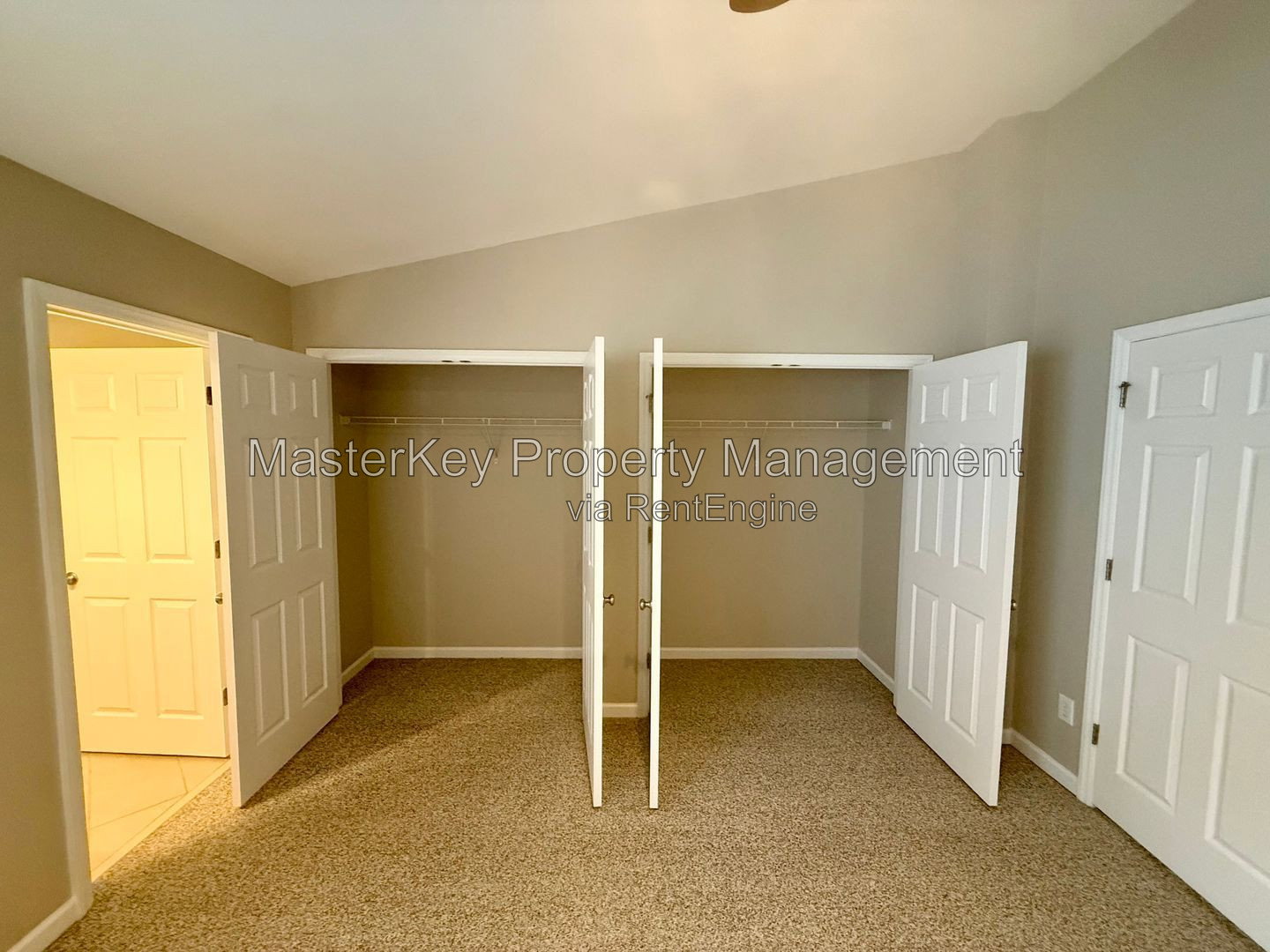 Gallery Image 16