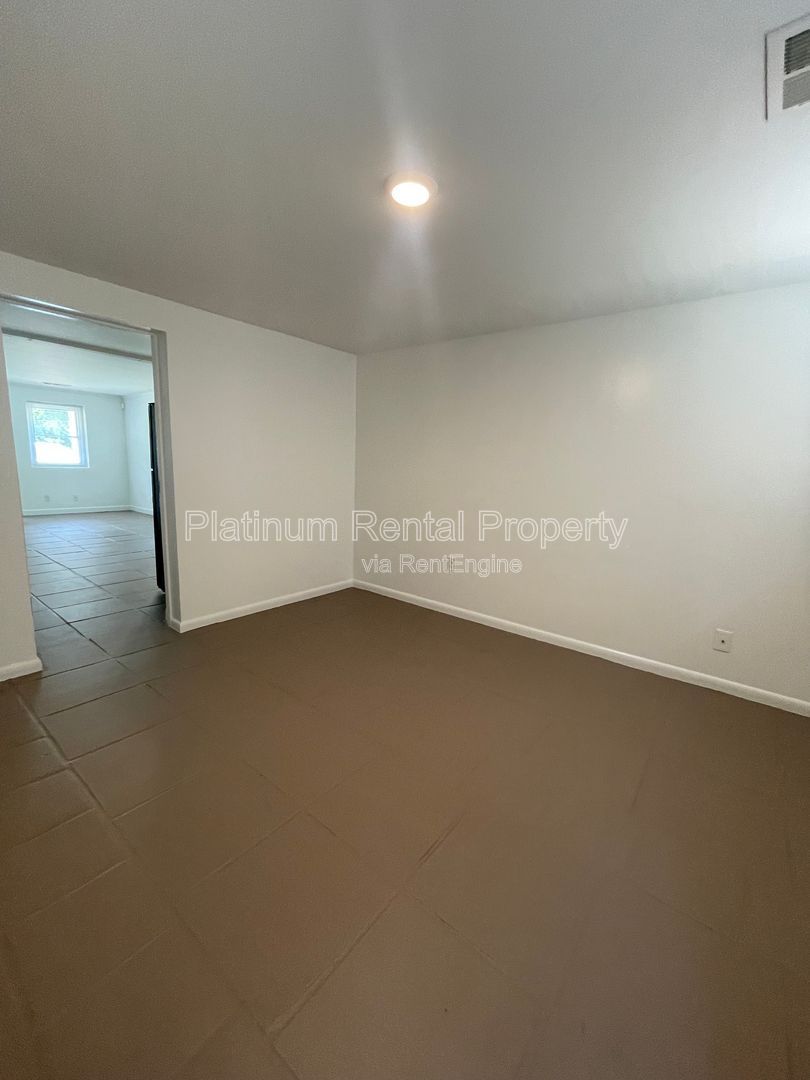 Gallery Image 20