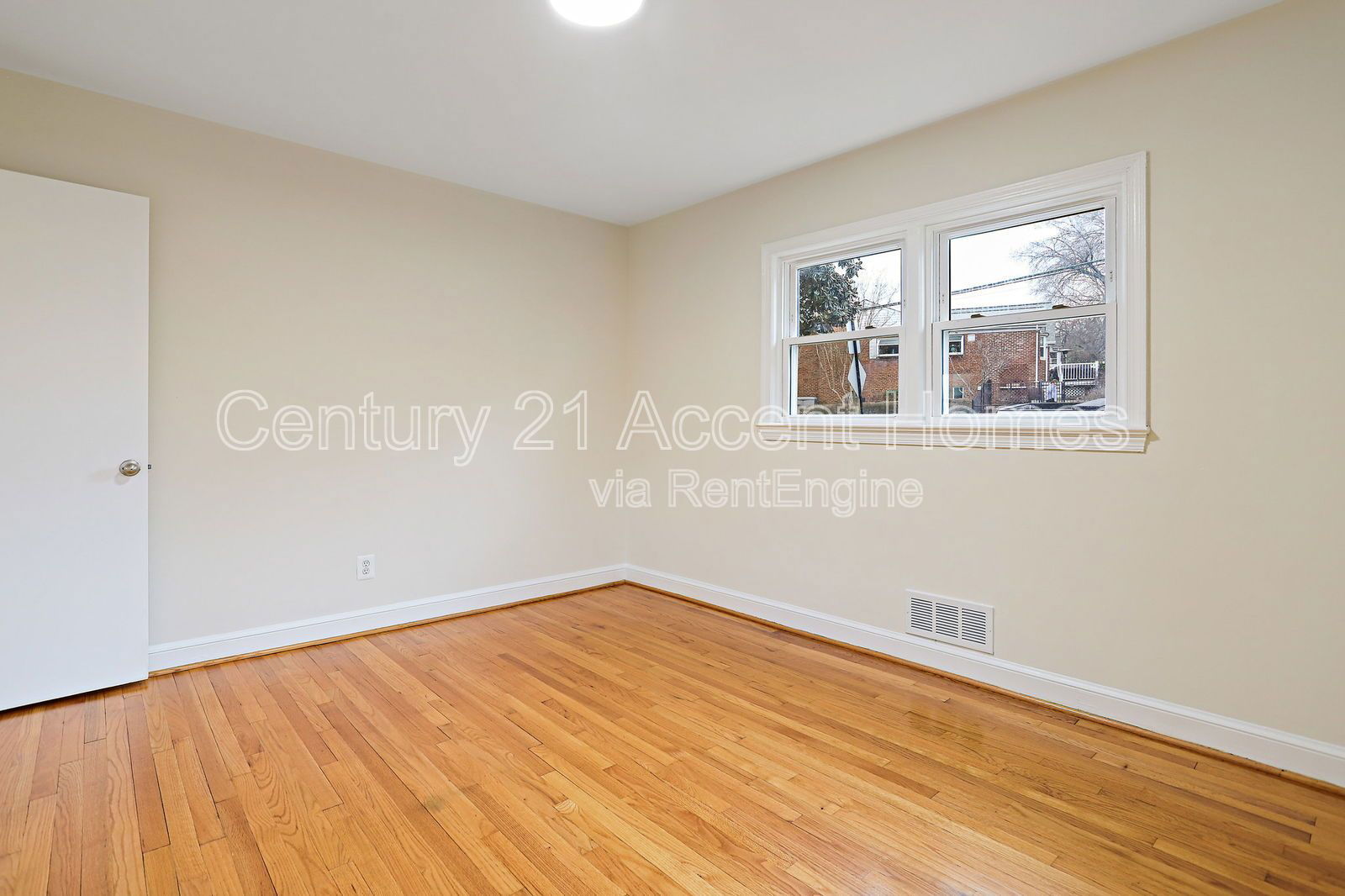 Gallery Image 37