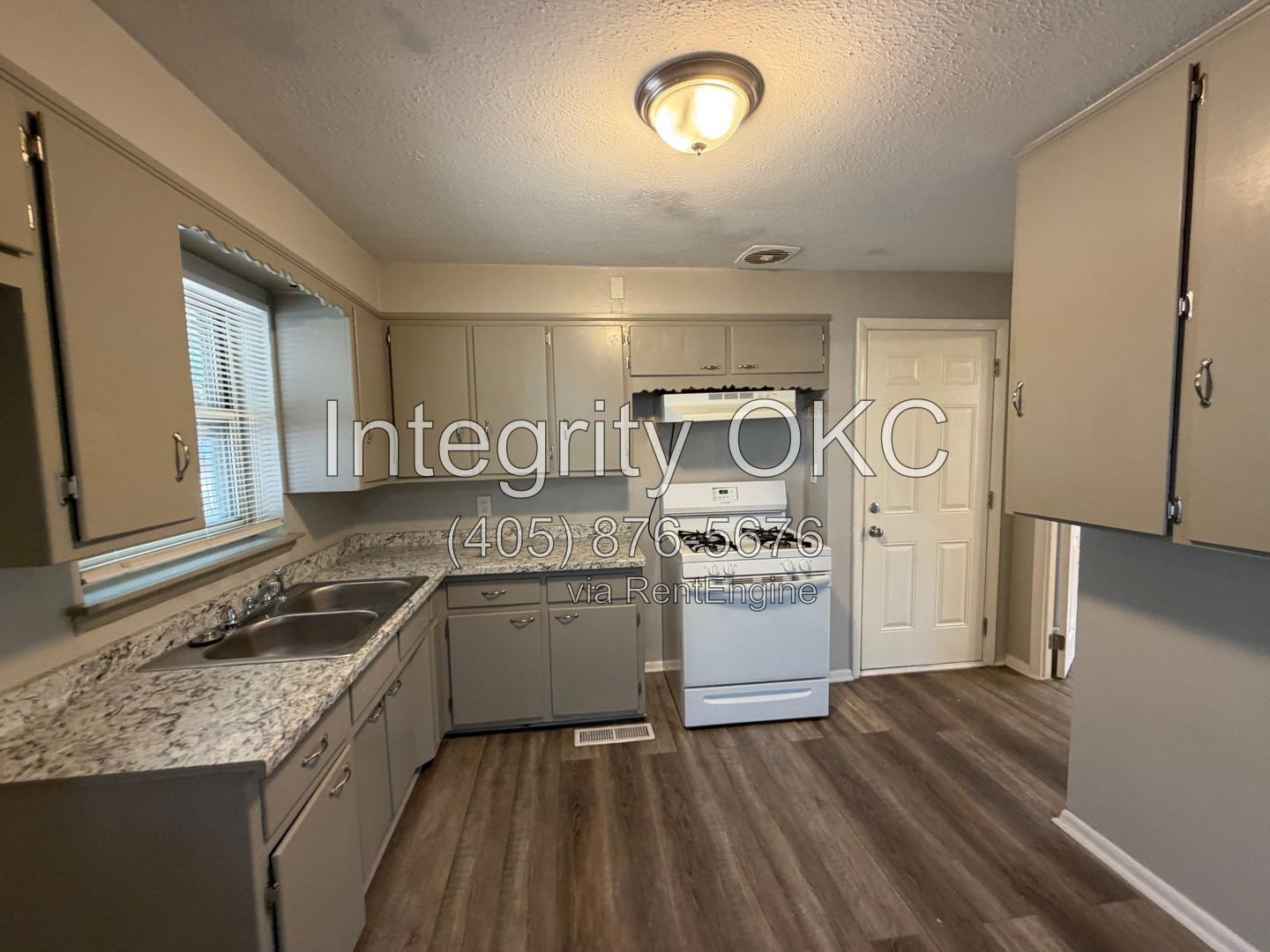 Gallery Image 16